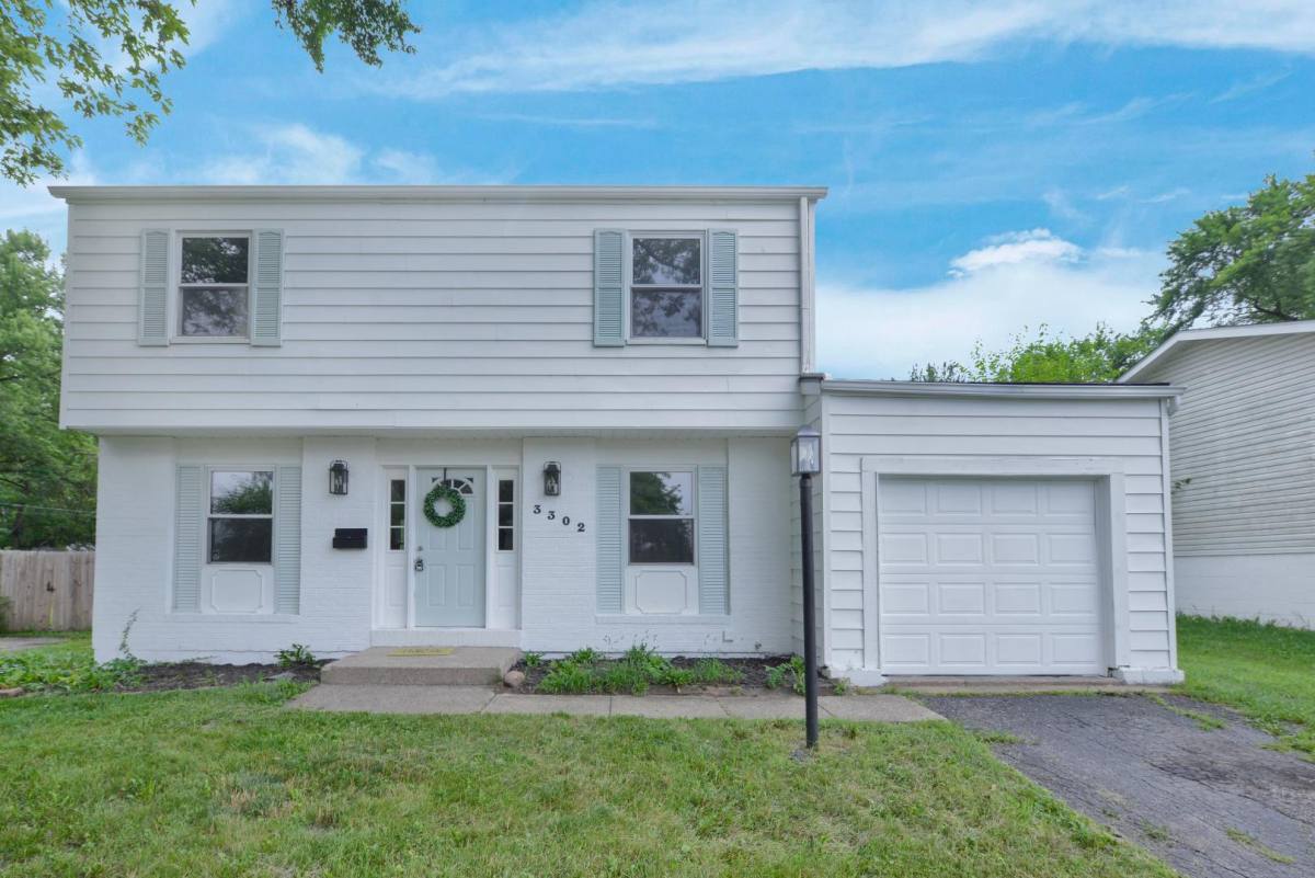 House for rent at 3302 Sundale Rd, Columbus, OH 43232