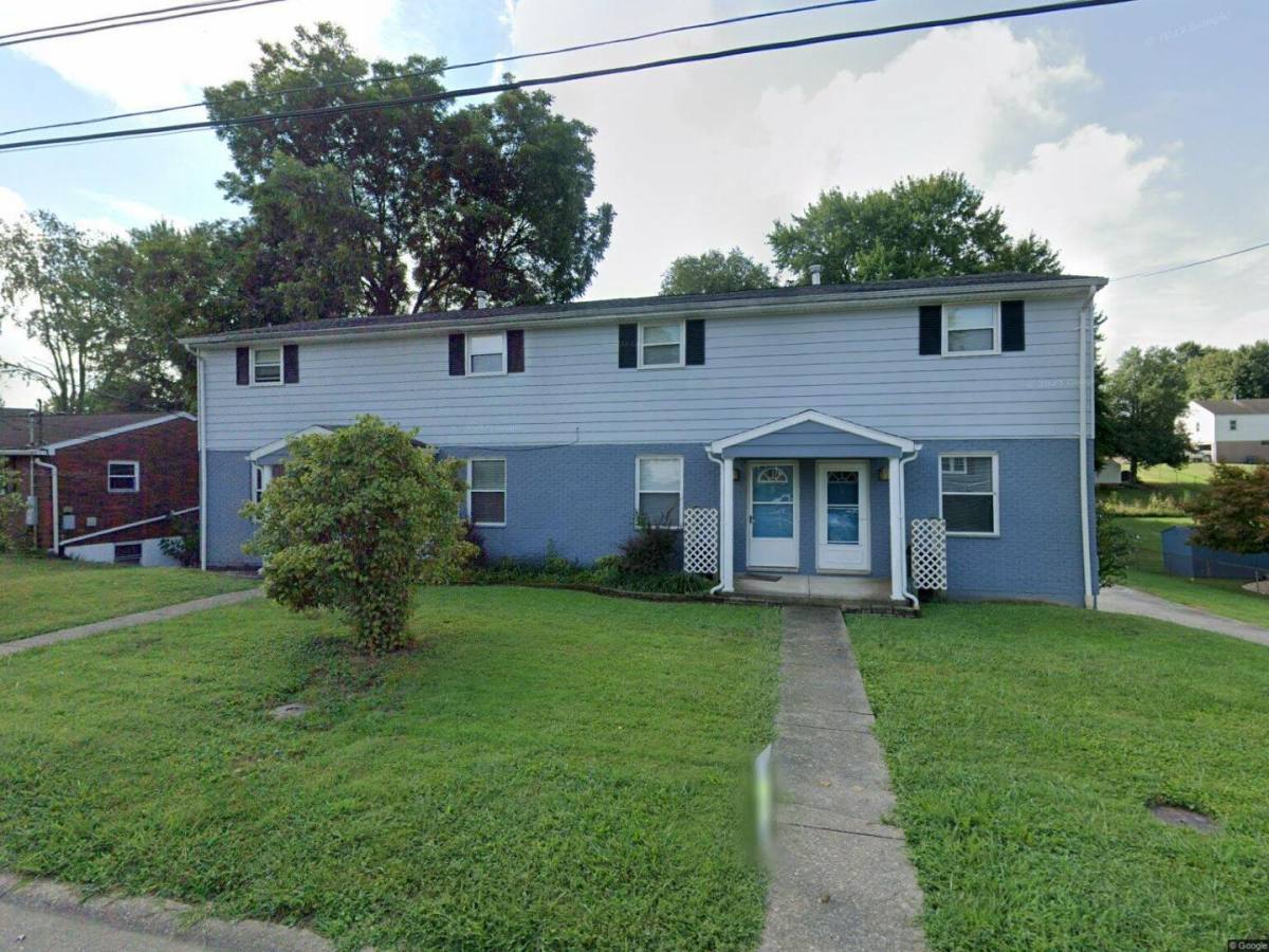 Apartment for rent at 2424 Valley Rd 4, Parkersburg, WV 26101