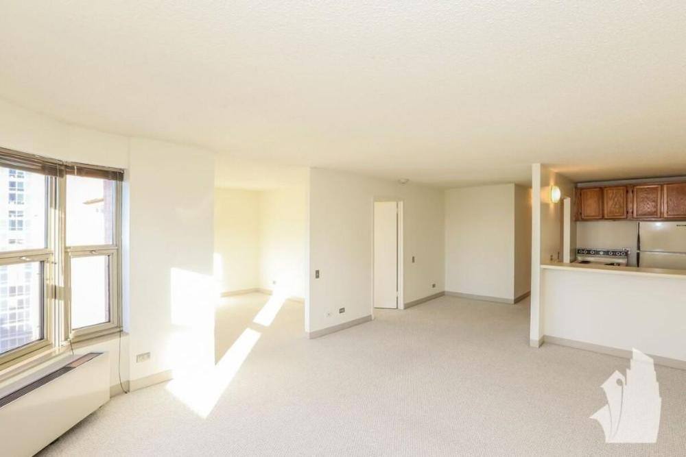 Apartment for rent at 8 W Chestnut St, Chicago, IL 60610