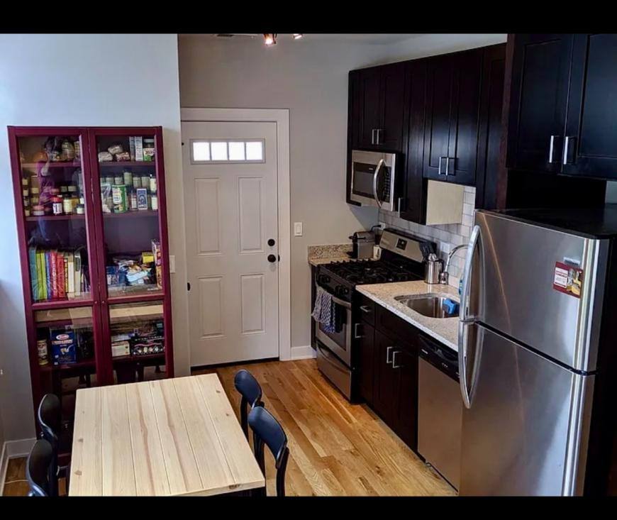Apartment for rent at 2203 W Eastwood, Chicago, IL 60625