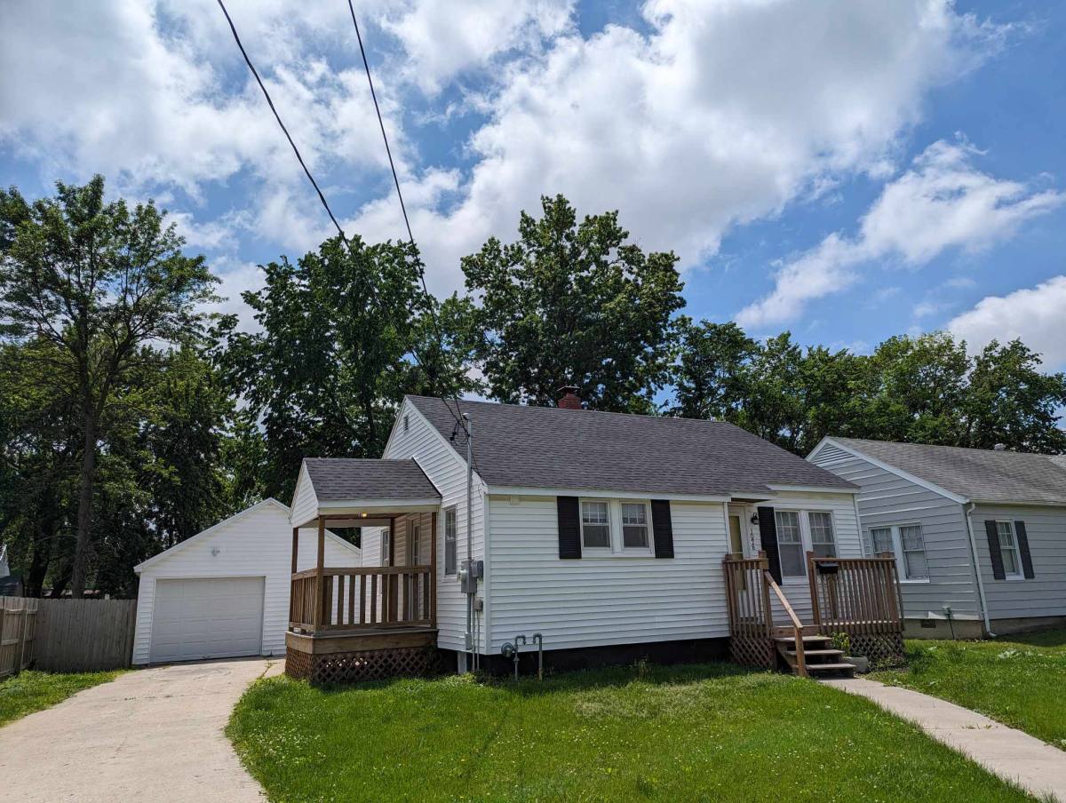 House for rent at 1028 W Blvd St, Mexico, MO 65265