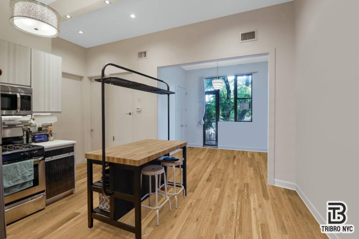 Apartment for rent at 34-62 10th St #3, Astoria, NY 11106