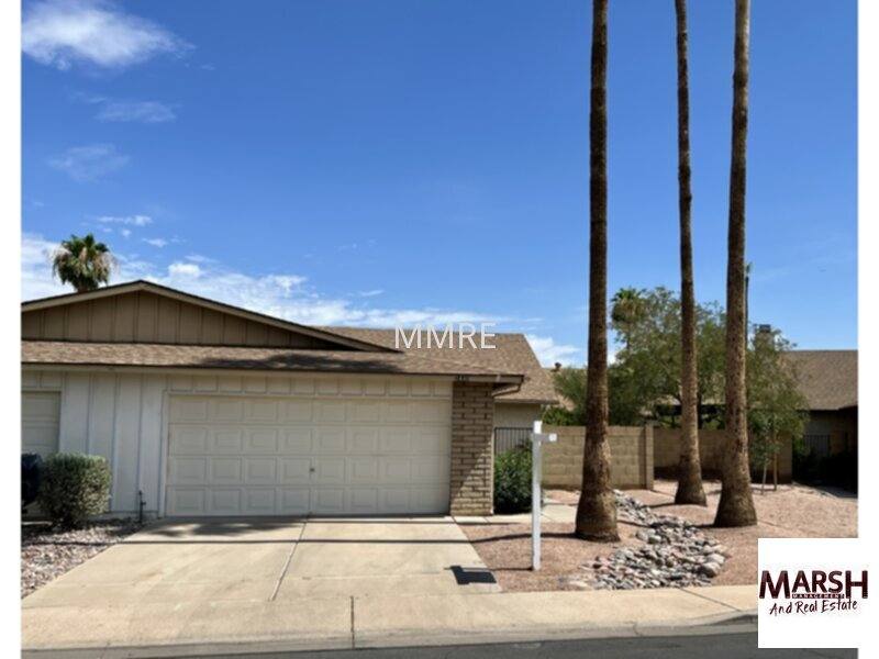 Townhouse for rent at 2440 W Kiva Ave, Mesa, AZ 85202