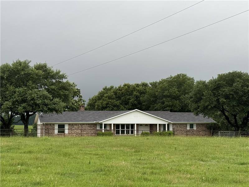 House for rent at 11670 Highway 80 E, Marshall, TX 75672