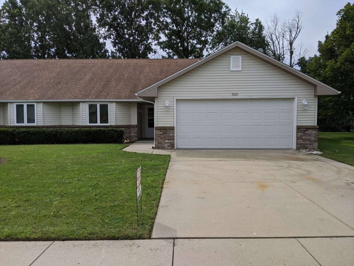 3519 Stanford Lane, West Bend, WI 53090