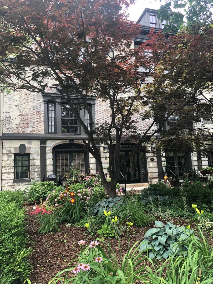 Condo for rent at 1515 16th St NW #2D, Washington, DC 20036