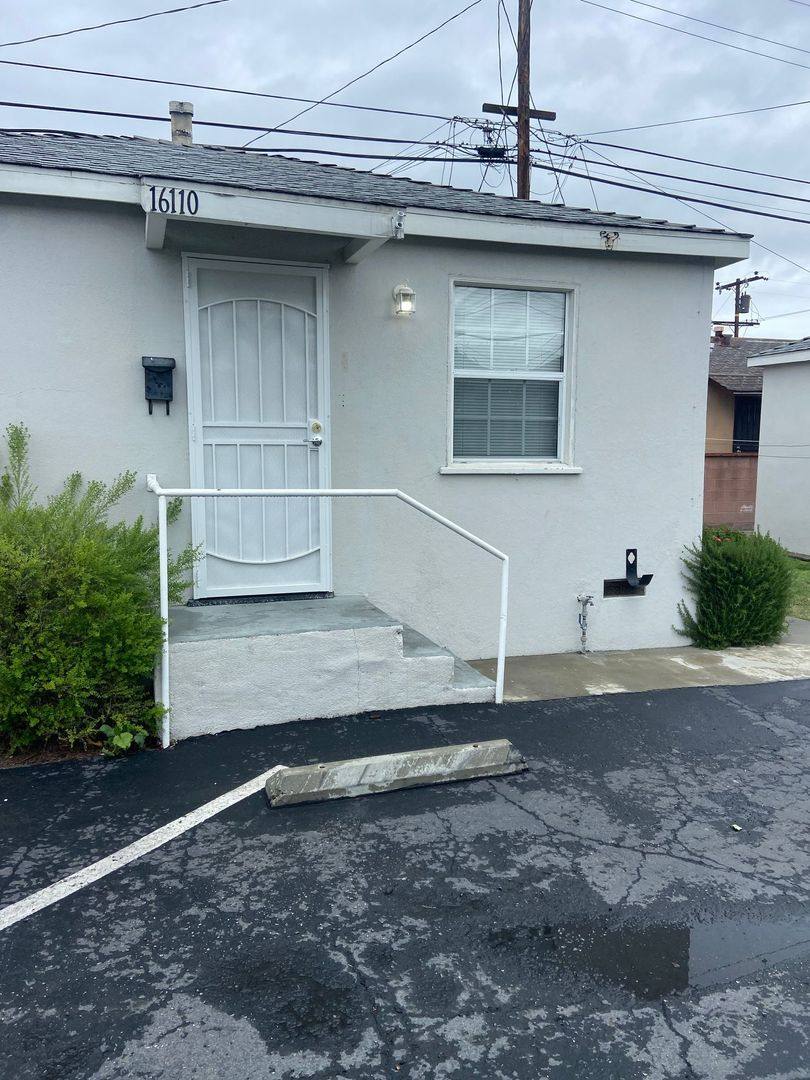 Apartment for rent at 16108 S Cornuta Ave, Bellflower, CA 90706