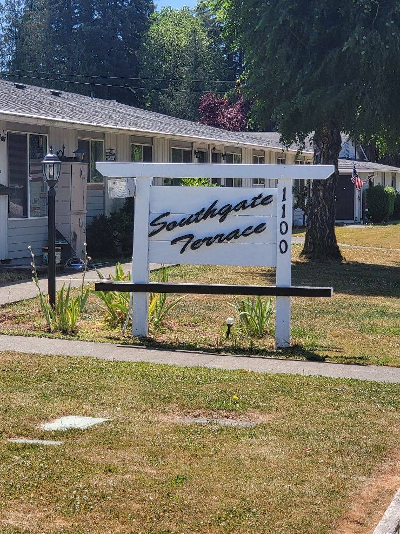 Apartment for rent at 1100 S Pearl St 1-36, Centralia, WA 98531
