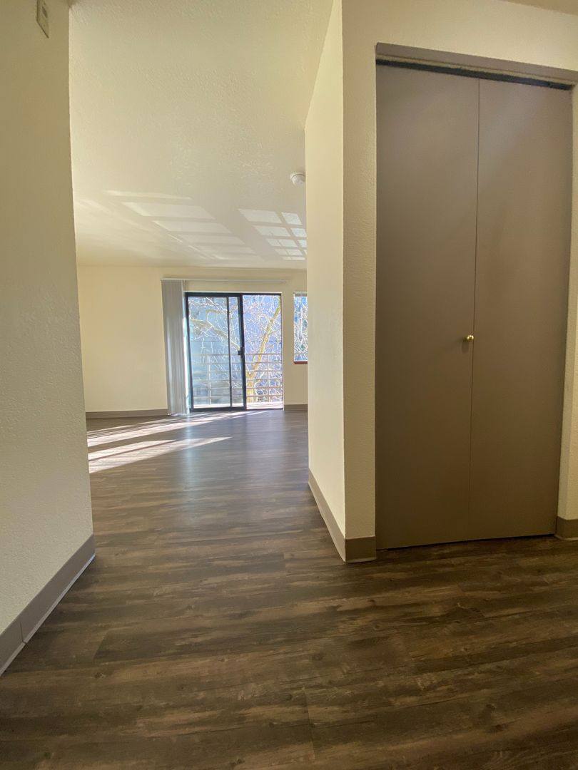 Apartment for rent at 1314 Spring St, Seattle, WA 98104