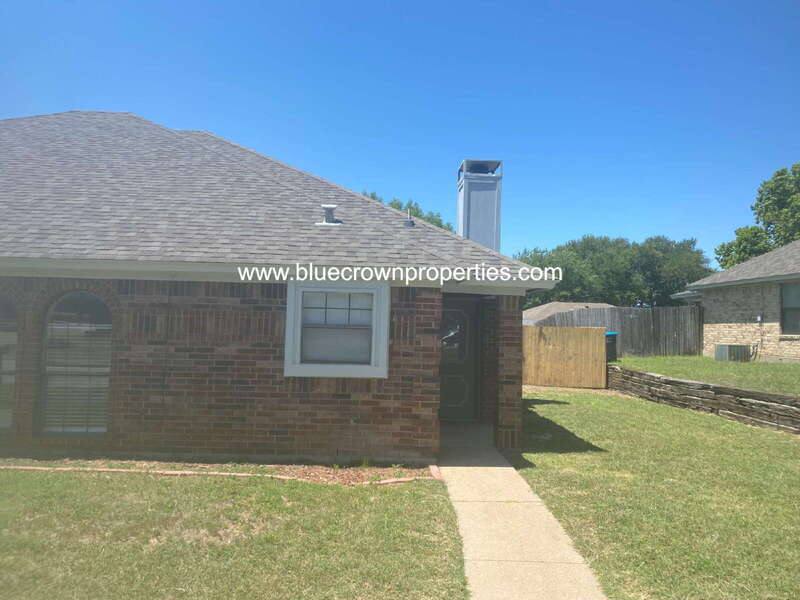 Apartment for rent at 10303 Lone Pine Lane, Fort Worth, TX 76108