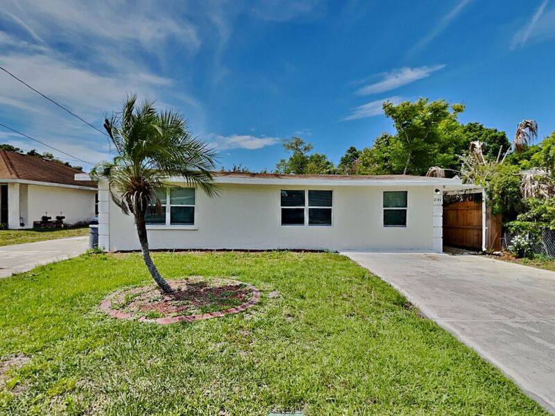 House for rent at 2141 Mango Ave, Sarasota, FL 34234
