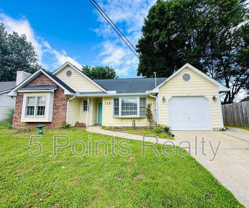 House for rent at 135 Southern Trace, Hendersonville, TN 37075