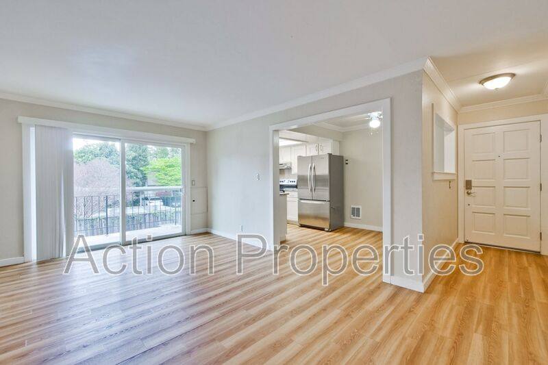 Condo for rent at 453 N Rengstorff Ave #9, Mountain View, CA 94043