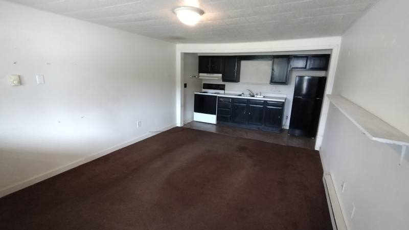 Apartment for rent at 2223 N Water St Extension - W10, Uhrichsville, OH 44683
