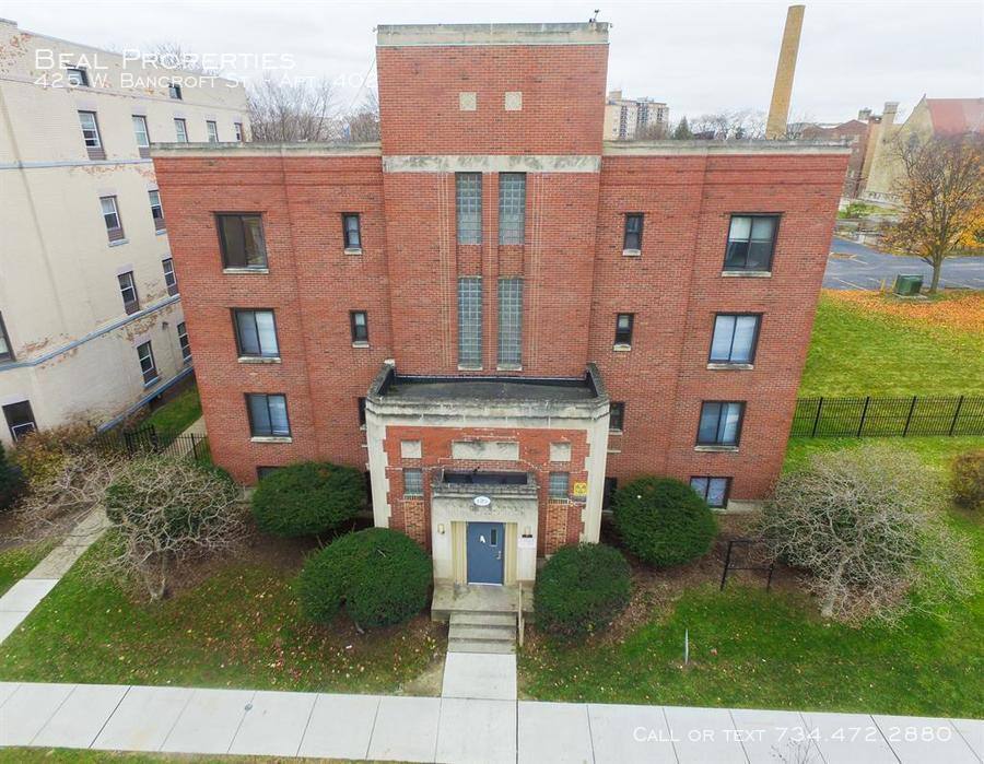 Apartment for rent at 425 W Bancroft St, Toledo, OH 43620