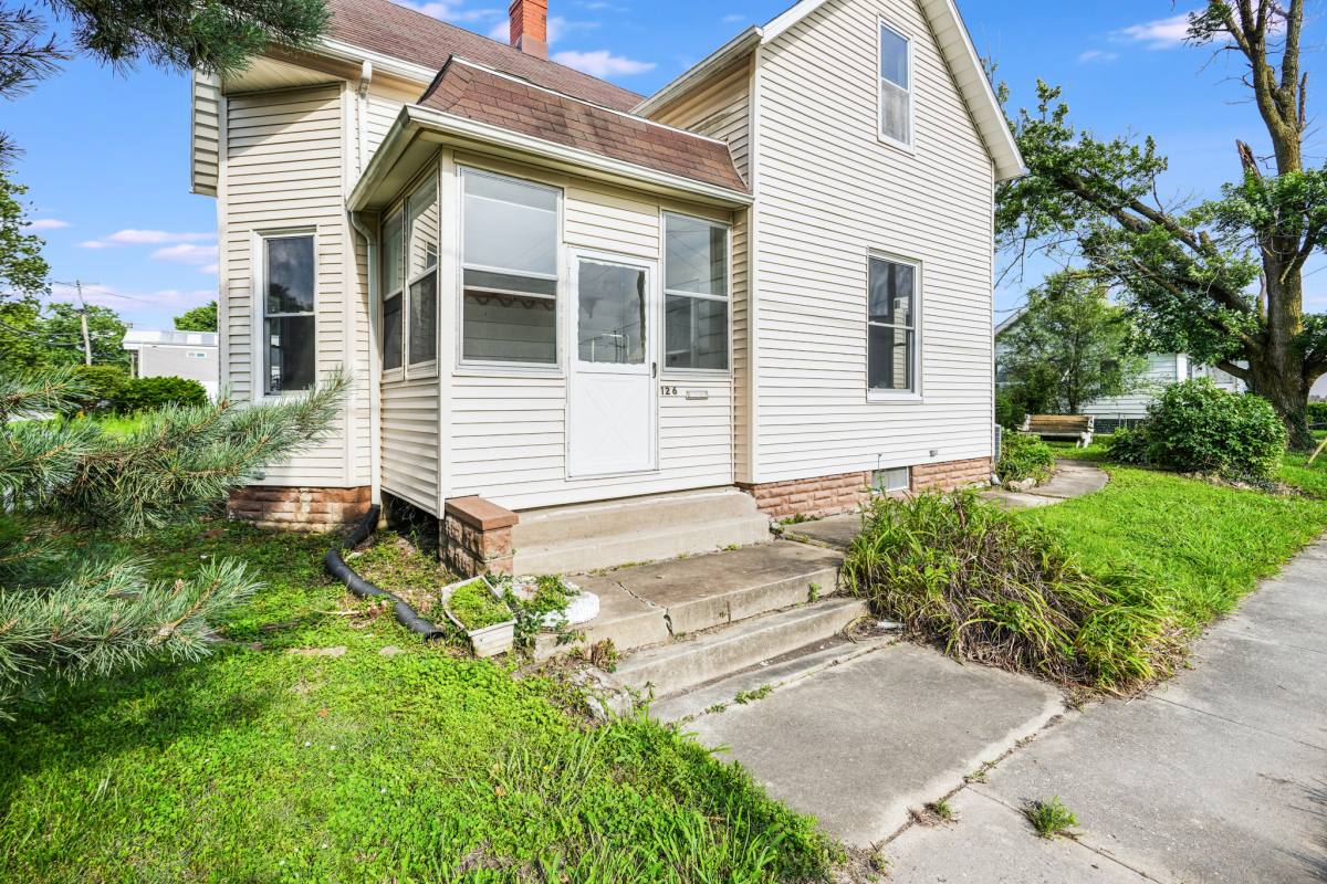 House for rent at 126 N Union St, Staunton, IL 62088