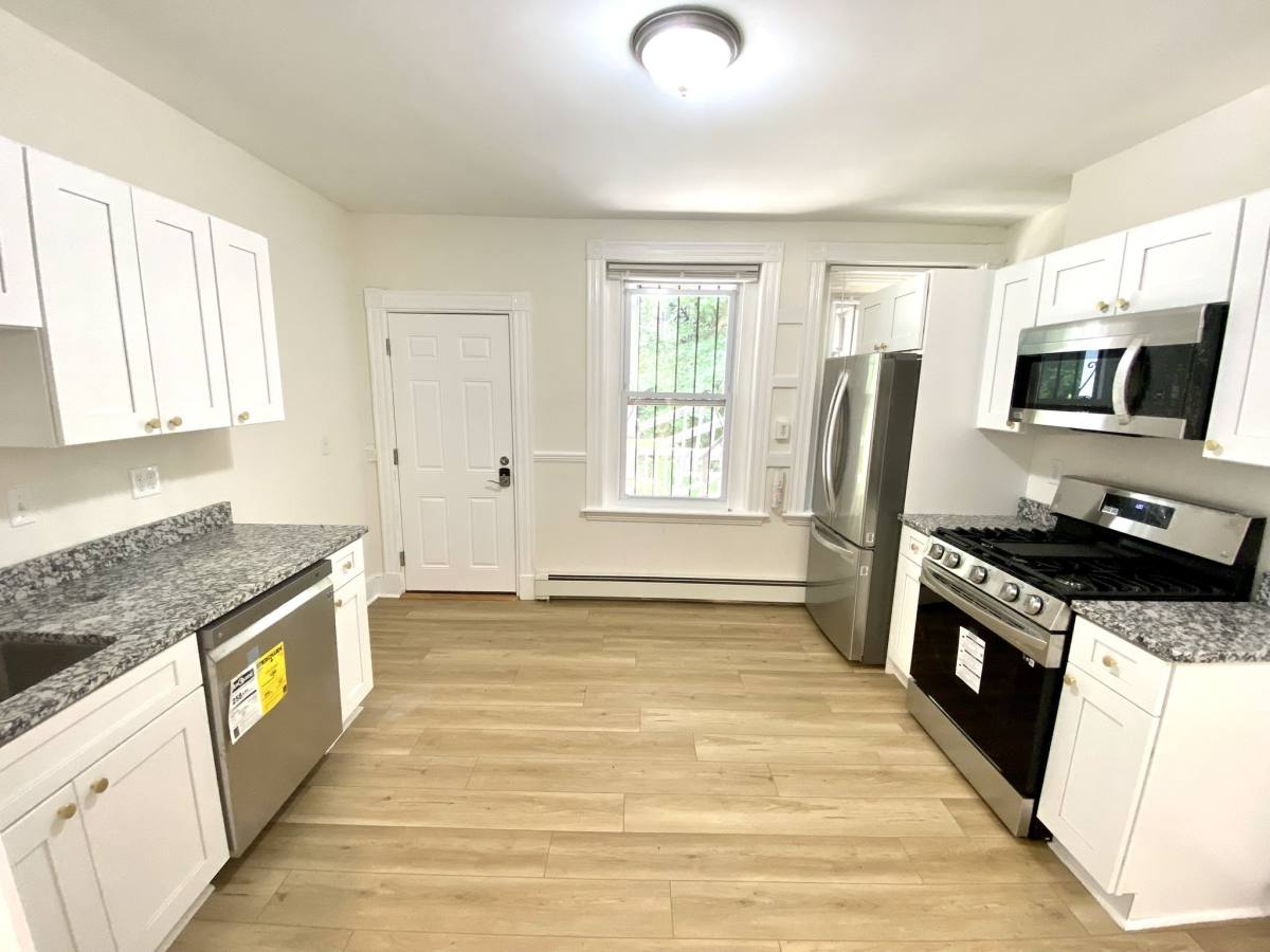 Apartment for rent at 866 Huntington Ave, Boston, MA 02115
