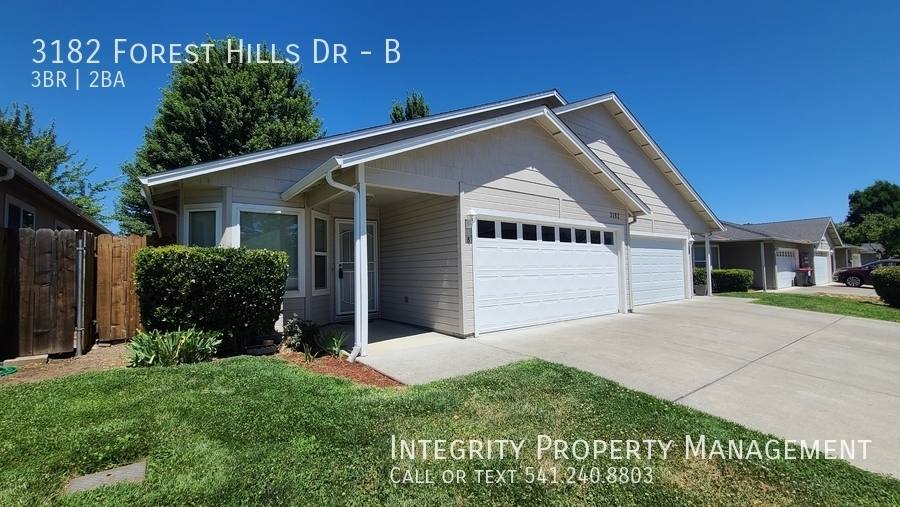 House for rent at 3182 Forest Hills Dr #B, Medford, OR 97504