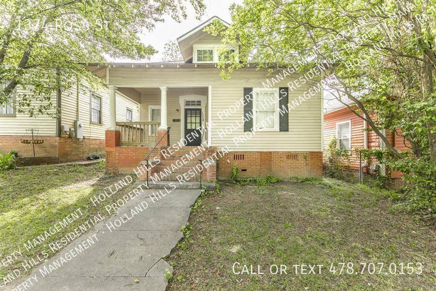 House for rent at 1374 Ross St, Macon, GA 31201