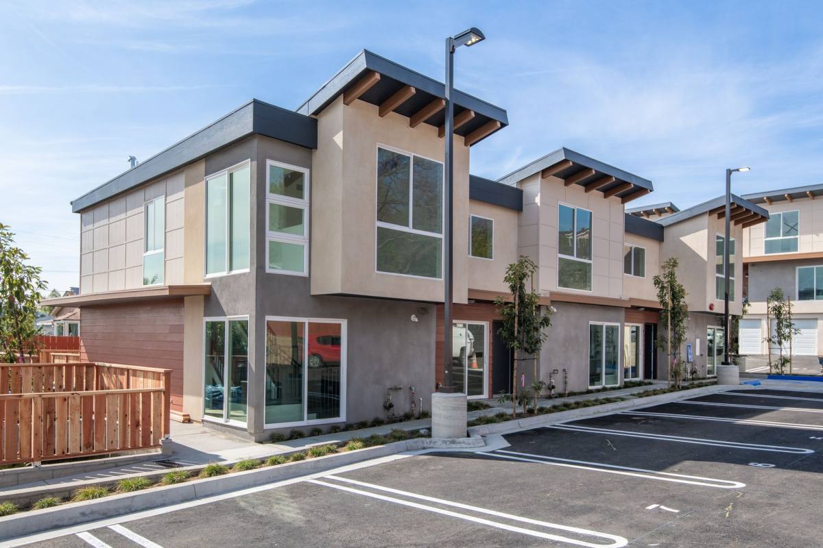 Townhouse for rent at 627 Civic Center Dr, Vista, CA 92084