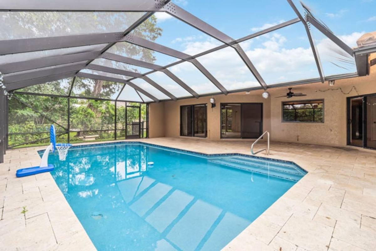 House for rent at 21920 Holly Tree Way, Boca Raton, FL 33428