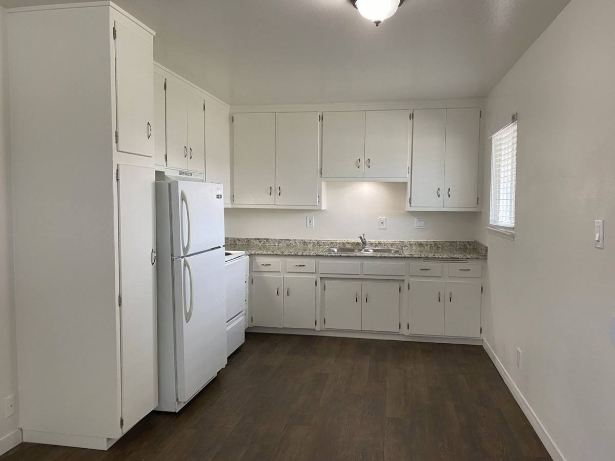 Apartment for rent at 1037 S Russell, Santa Maria, CA 93458