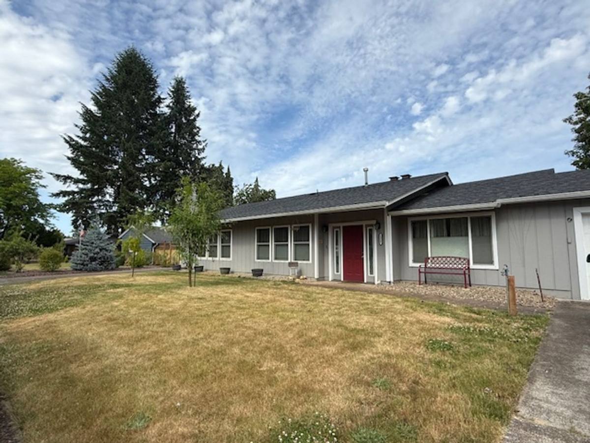 House for rent at 1217 NW Sherwood Place, Albany, OR 97321