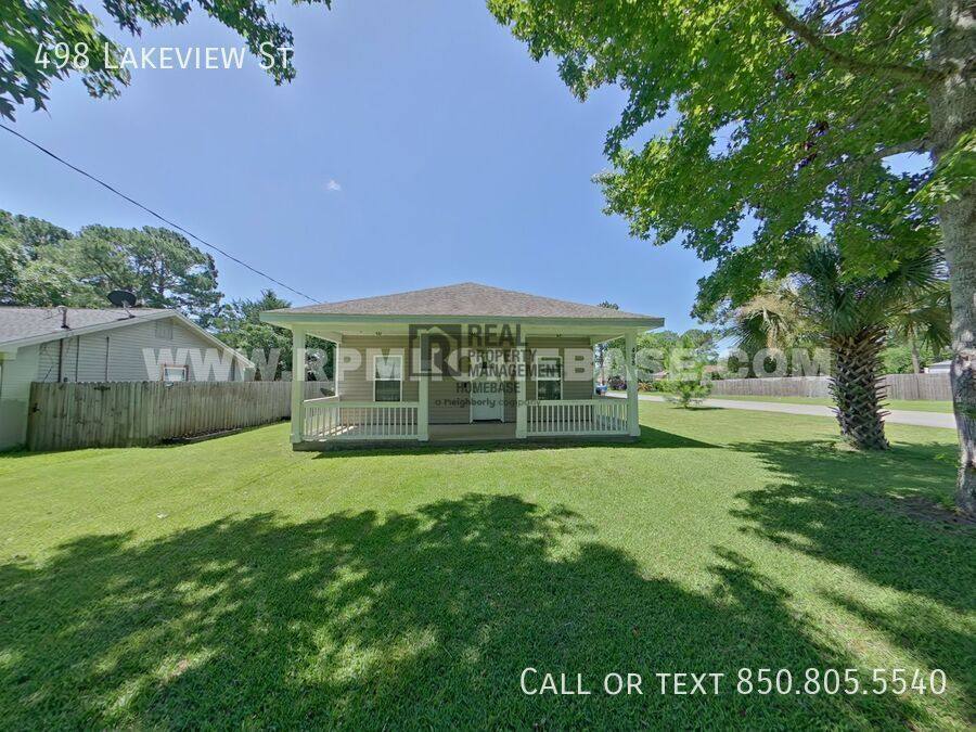 House for rent at 498 Lakeview St, Mary Esther, FL 32569