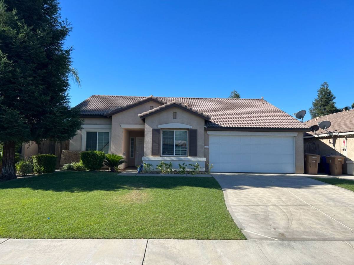 House for rent at 9313 Tahiti Ave, Bakersfield, CA 93311