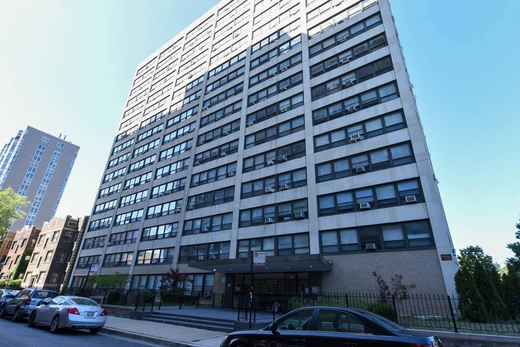 Apartment for rent at 4180 Marine Dr #D2151, Chicago, IL 60613