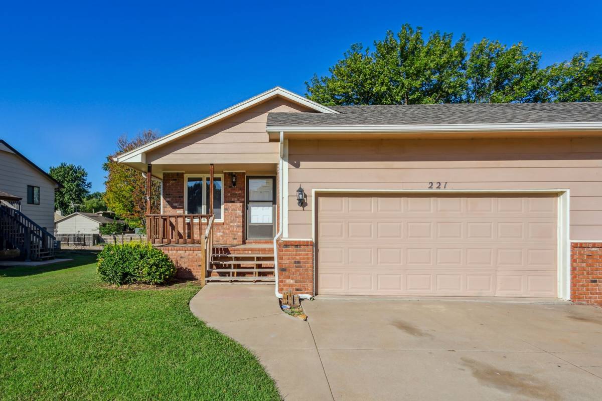 House for rent at 221 N Osage, Derby, KS 67037