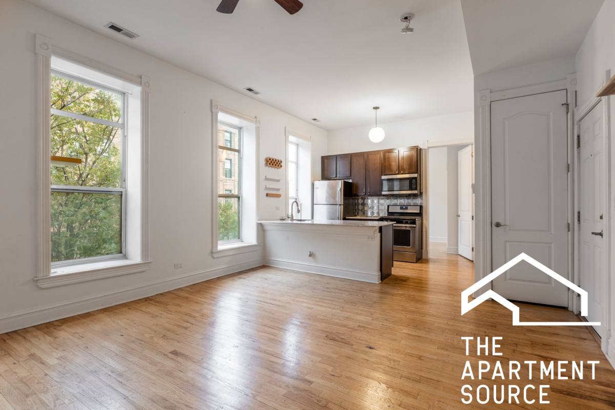 Apartment for rent at 1659 S Throop #2E, Chicago, IL 60608