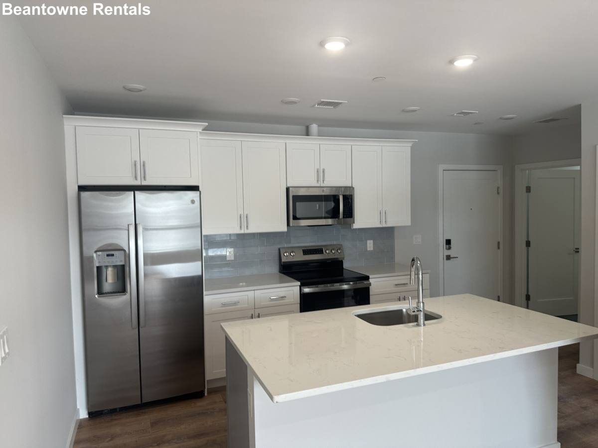 Apartment for rent at 500 Willard, Quincy, MA 02169