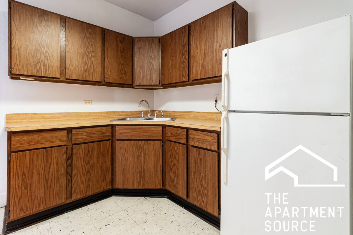 Apartment for rent at 3519 N Racine Ave #W3, Chicago, IL 60657