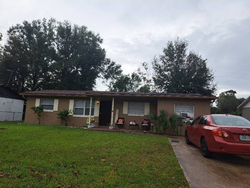 House for rent at 920 Valleydale Ave, Deland, FL 32720