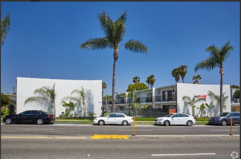 Apartment for rent at 1740 Redondo Ave, Long Beach, CA 90804