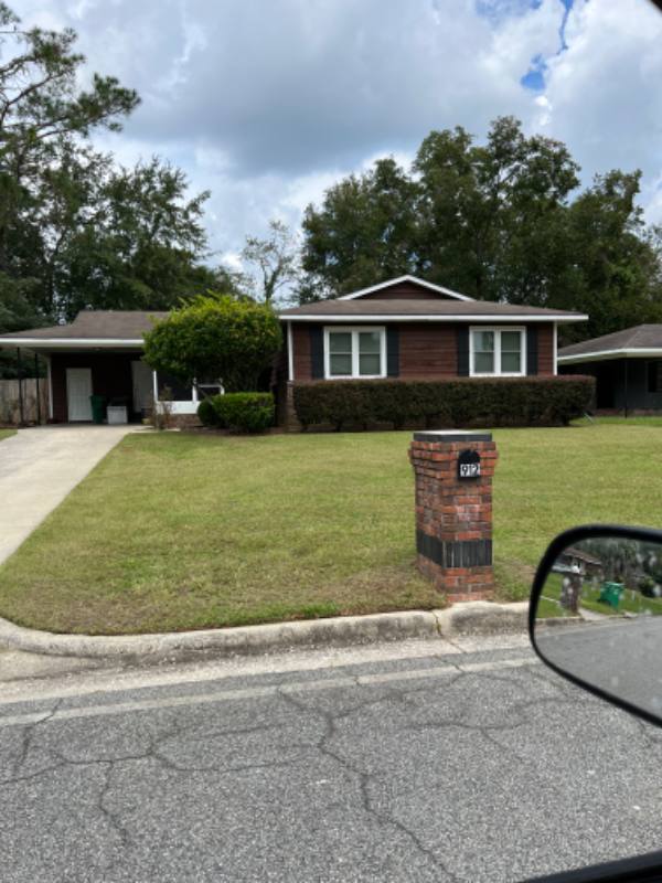 House for rent at 912 E Brookwood Place, Valdosta, GA 31601