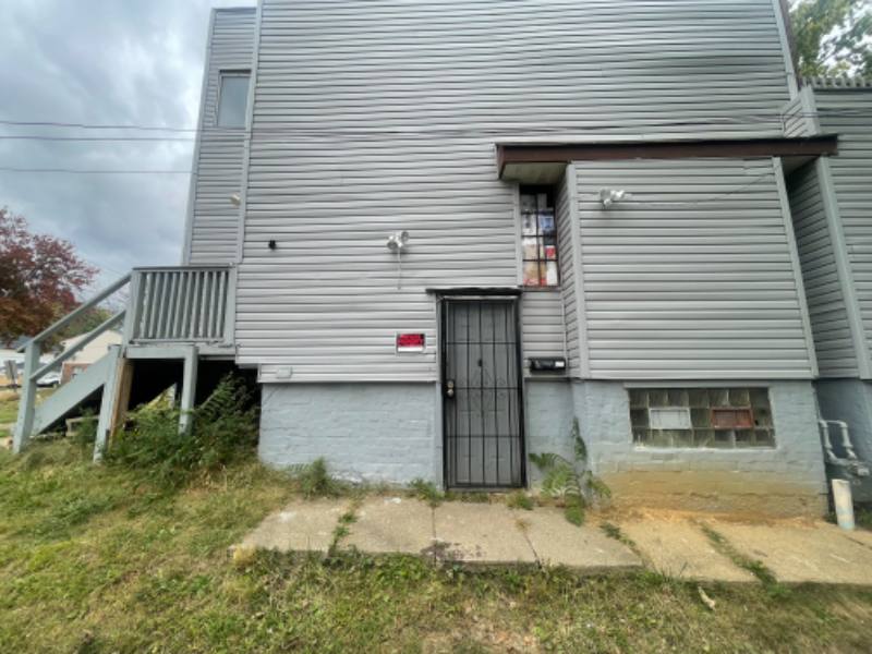 Apartment for rent at 1532 Woodland Ave NW #5, Canton, OH 44703