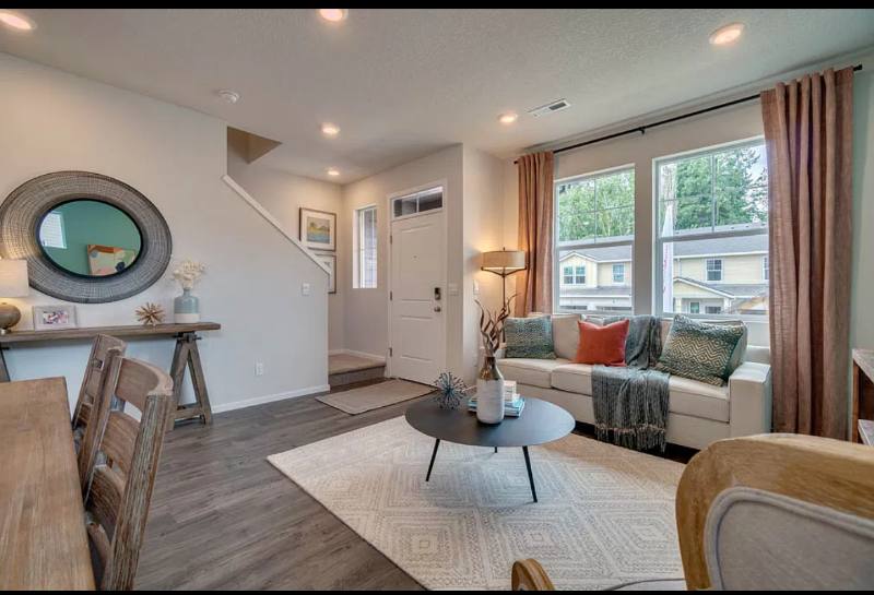 Townhouse for rent at 888 N 18th Ave, Cornelius, OR 97113