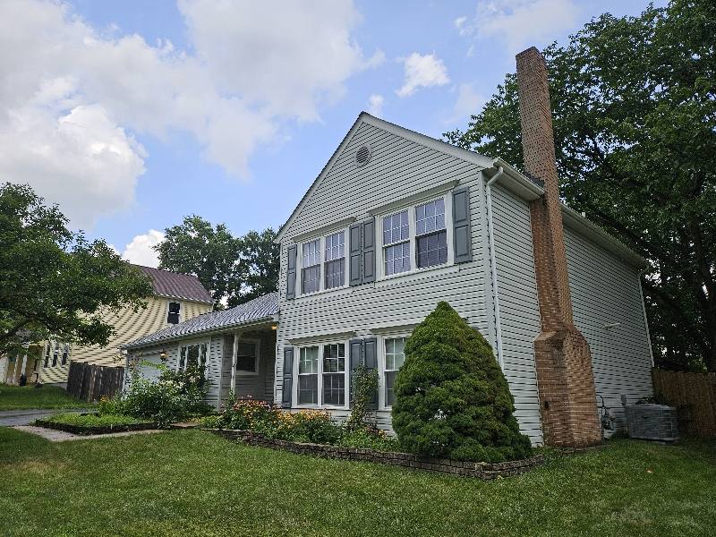 House for rent at 310 Silver Ridge Dr, Sterling, VA 20164