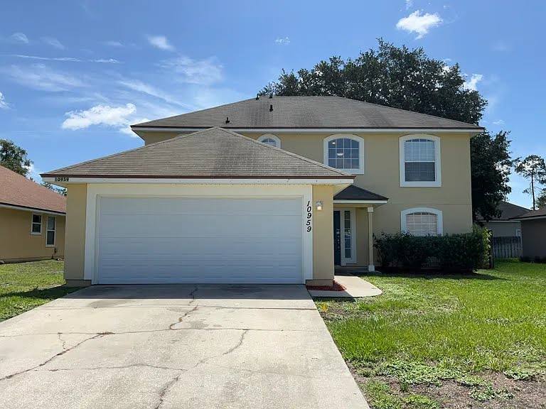 House for rent at 10959 Darlington Oak Court, Jacksonville, FL 32218