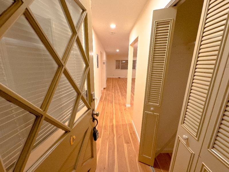 Apartment for rent at 552 Everett Ave #6, Palo Alto, CA 94301