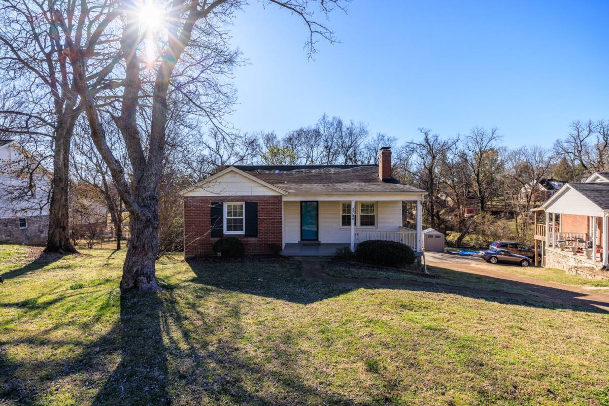 Townhouse for rent at 3708-A Inglewood Circle S #UPSTAIRS, Nashville, TN 37216