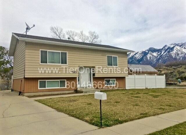 Townhouse for rent at 1115 Larkspur Dr #A, Sandy, UT 84094