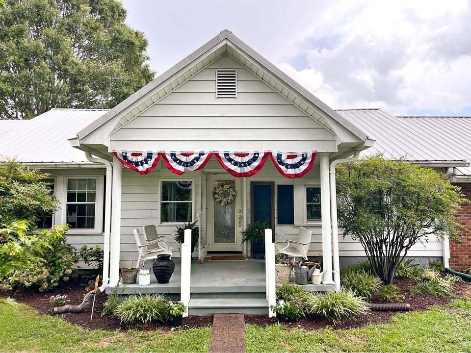 House for rent at 110 Meadow Ridge Dr, Salem, SC 29676