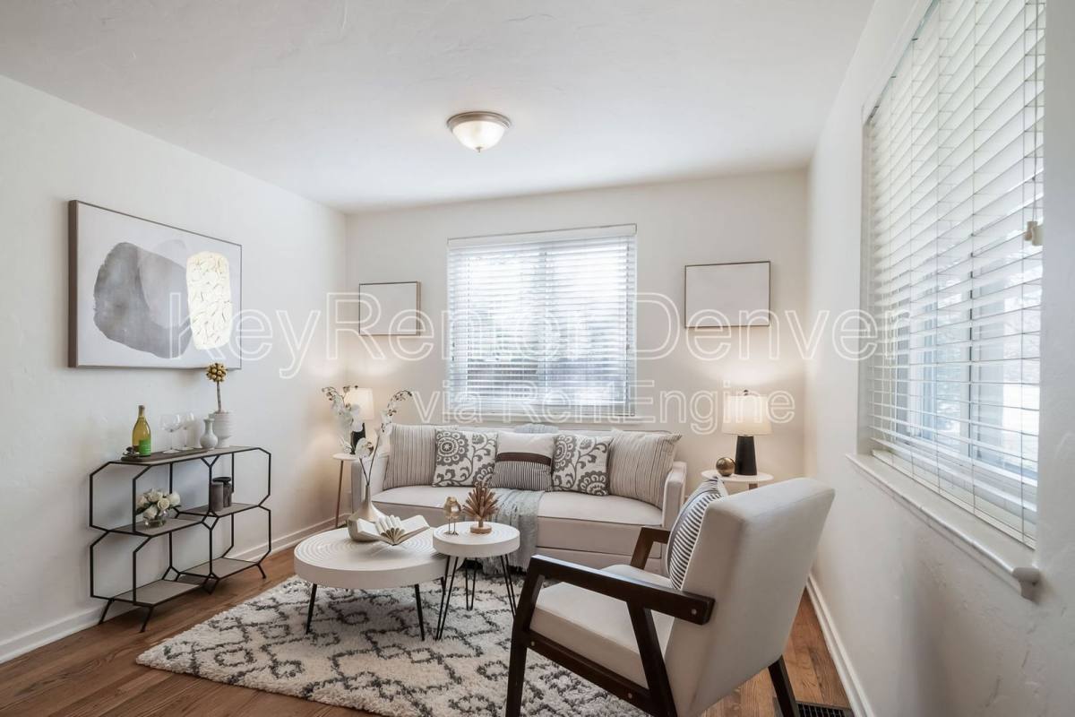 House for rent at 7275 E 8th Ave, Denver, CO 80220