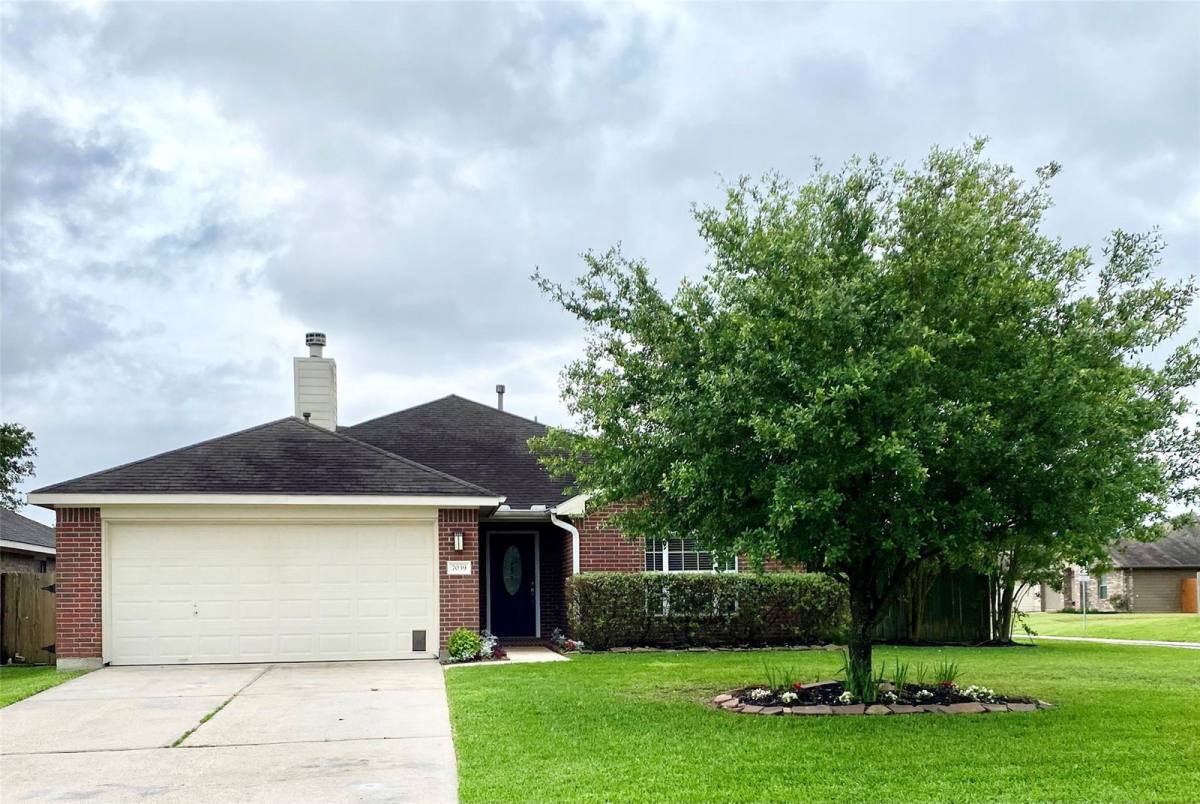 House for rent at 7039 Durango Creek Dr, Magnolia, TX 77354
