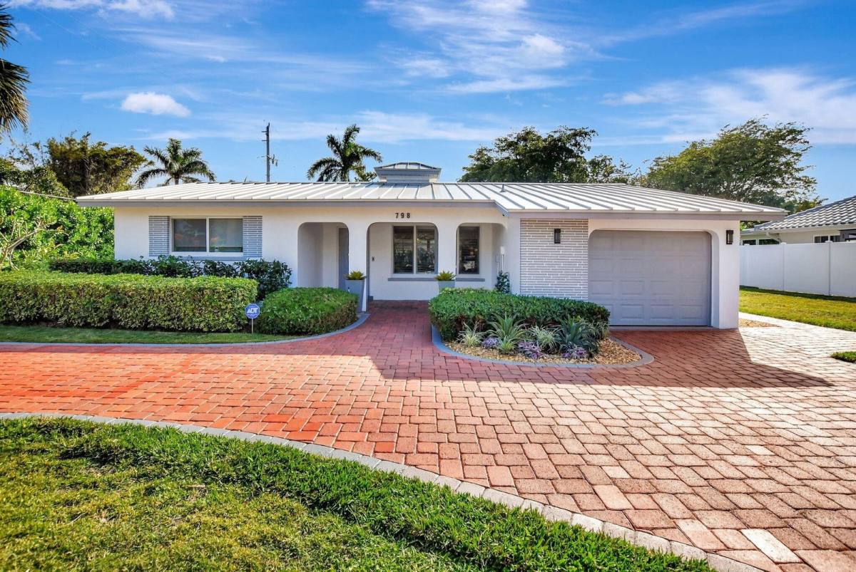 House for rent at 798 E Boca Raton Rd, Boca Raton, FL 33432
