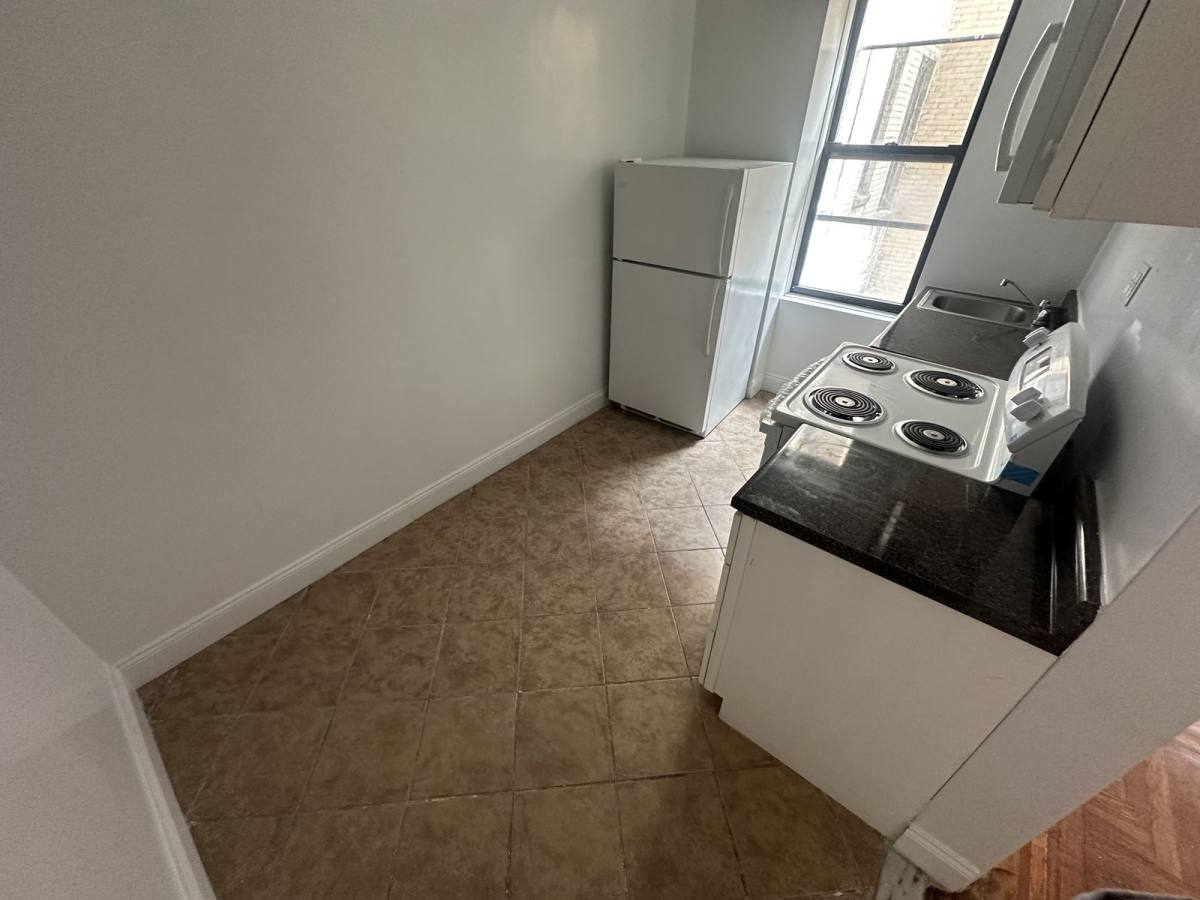 Apartment for rent at 21 Magaw Place, New York, NY 10033