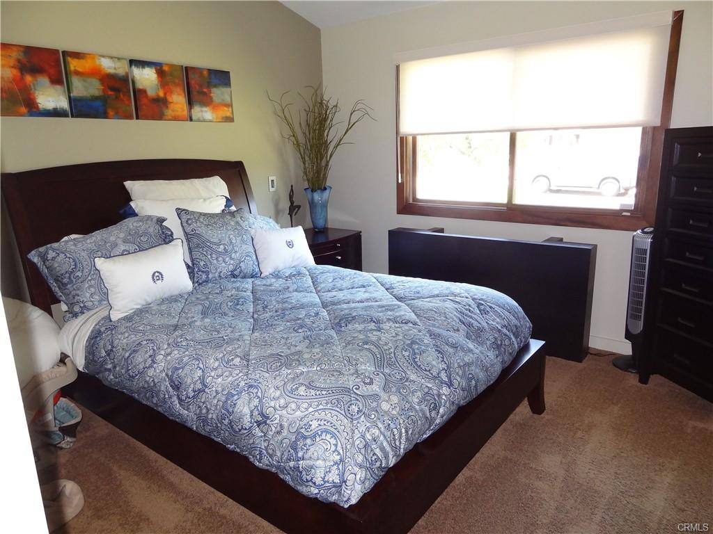 House for rent at 5760 Ostin Ave, Woodland Hills, CA 91367